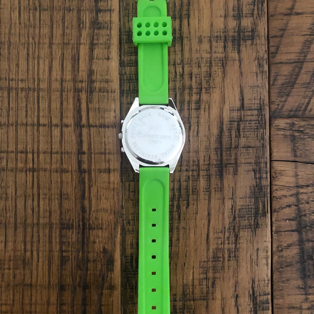 Green Watch - Picture 3 of 7